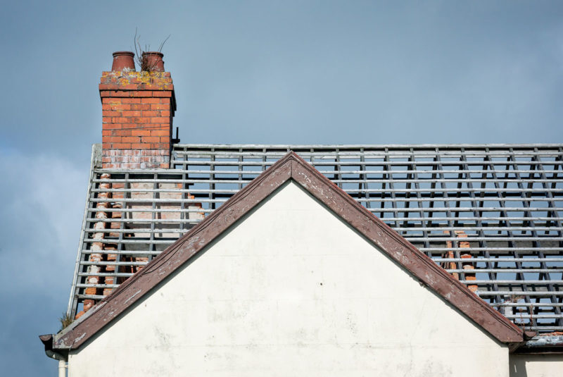 Roof skeleton and chimney