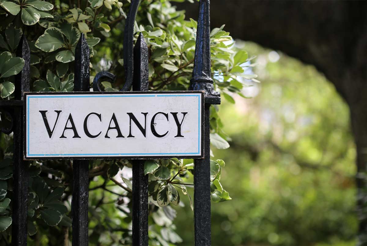 vacancy sign